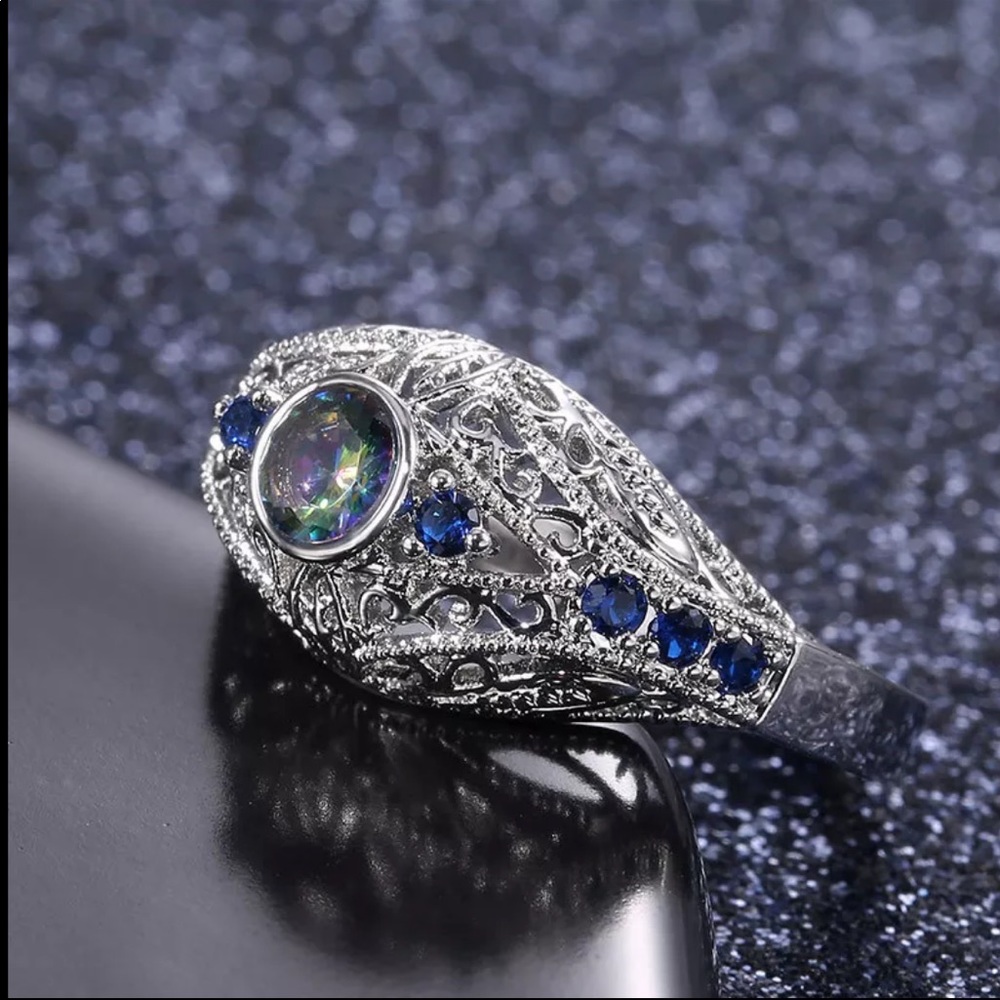 New Women’s 925 Silver Sapphire Ring - Picture 3 of 5
